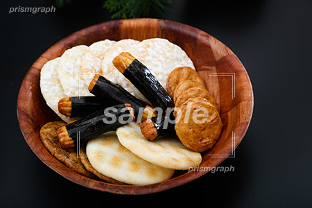 白い煎餅、海苔巻きせんべい、かた焼き煎餅 c0060010PH
