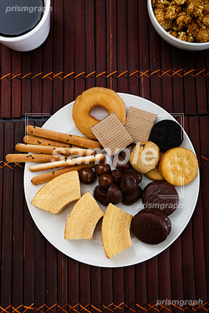 チョコレートやドーナツ c0060017PH