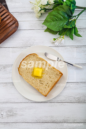 バターを塗った食パン c0070004PH