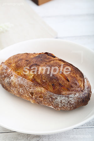 茶色いライ麦パン c0070057PH