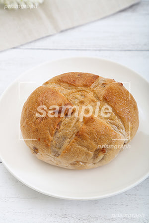 くるみ入りのパン c0070065PH