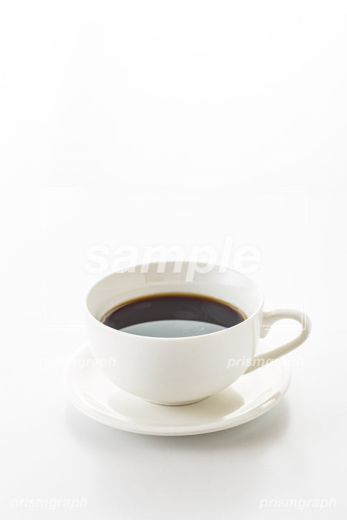 白いコーヒカップとソーサー c0140010