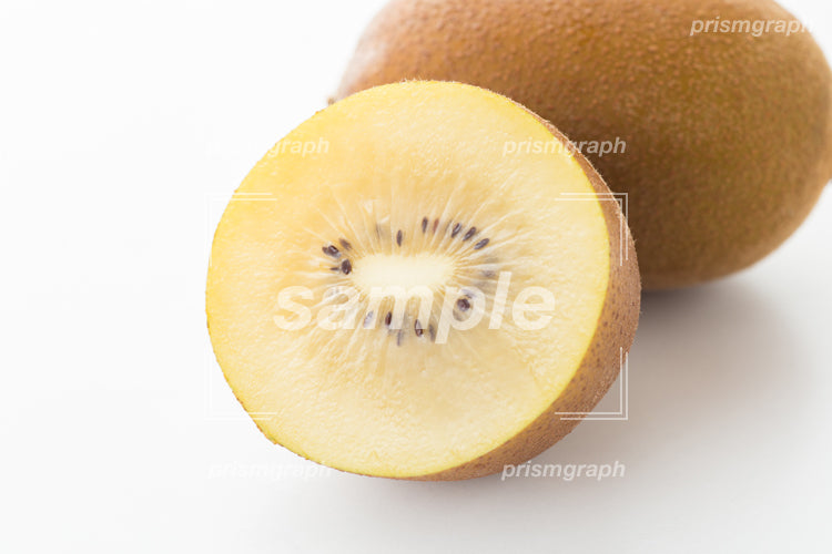 黄色い果肉のキウイフルーツ c0150029